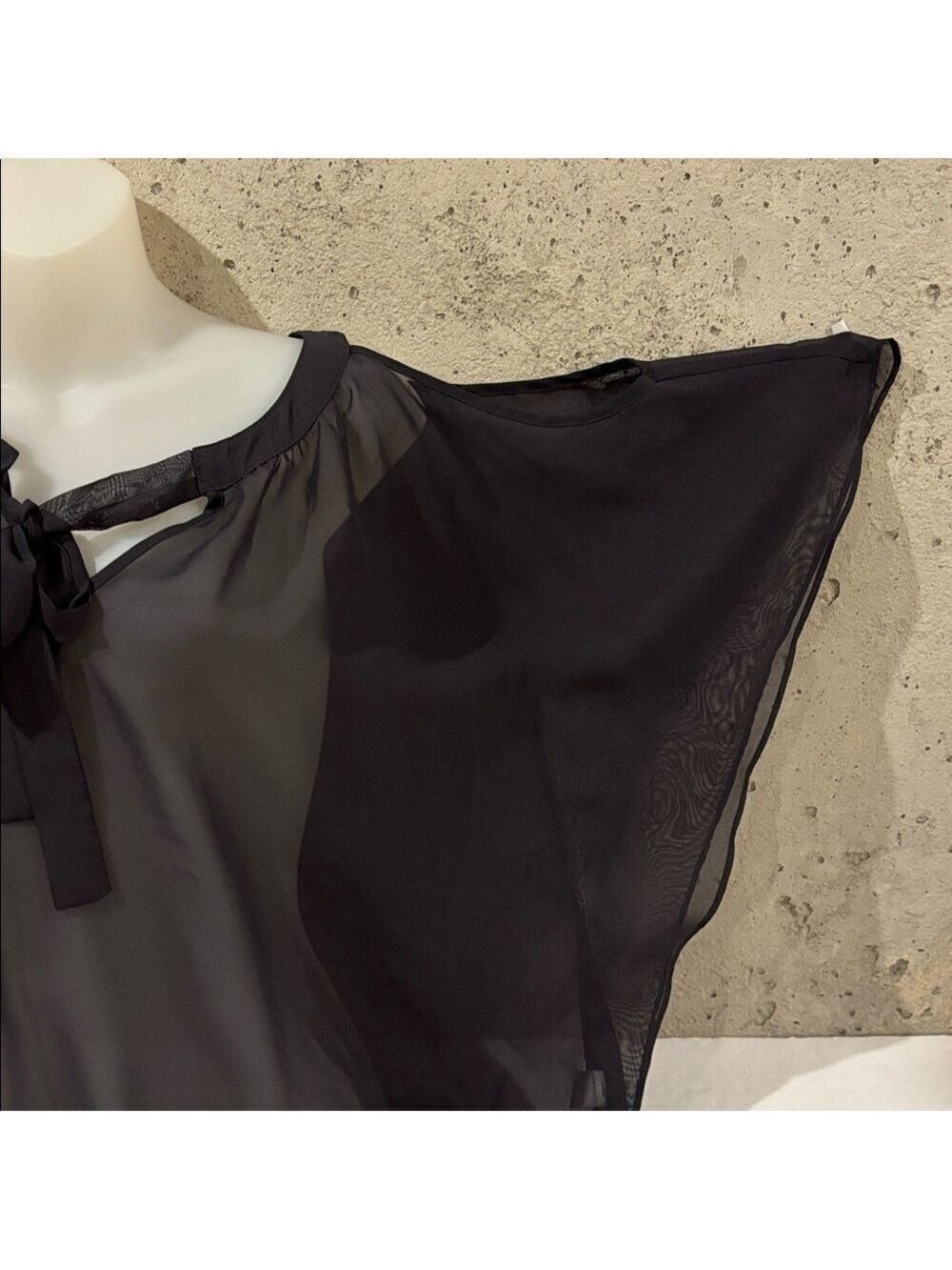 Jennifer Lopez Gray Sheer Blouse With Cold Shoulder Butterfly Sleeves - Picture 5 of 7